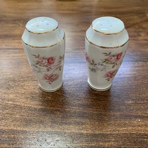 Royal Adderley salt and pepper shakers